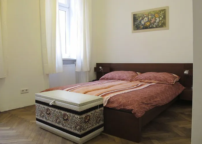Old Apartman