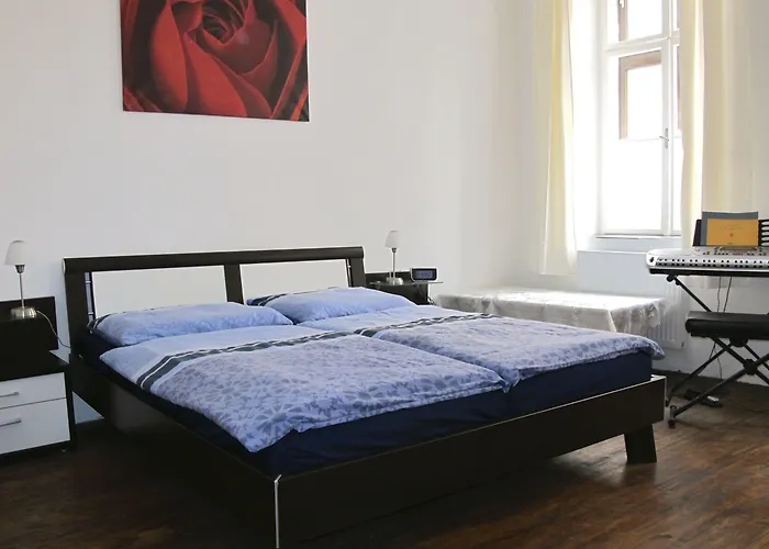 Apartment Old *