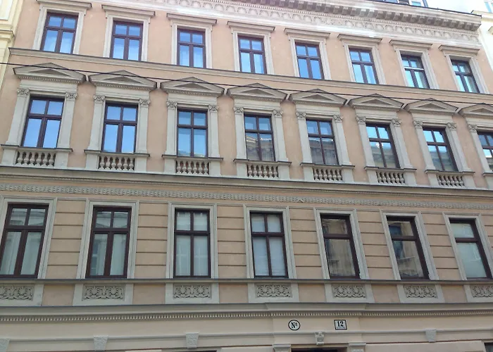 Old Apartman