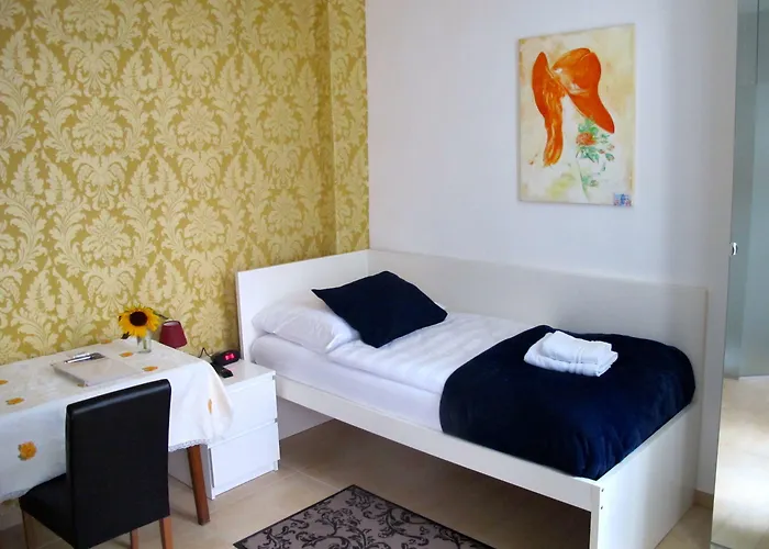 Old Apartman