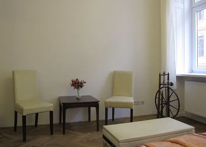 Old Apartman *