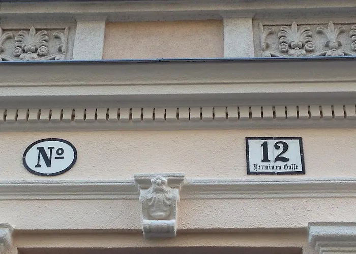 Apartment Old